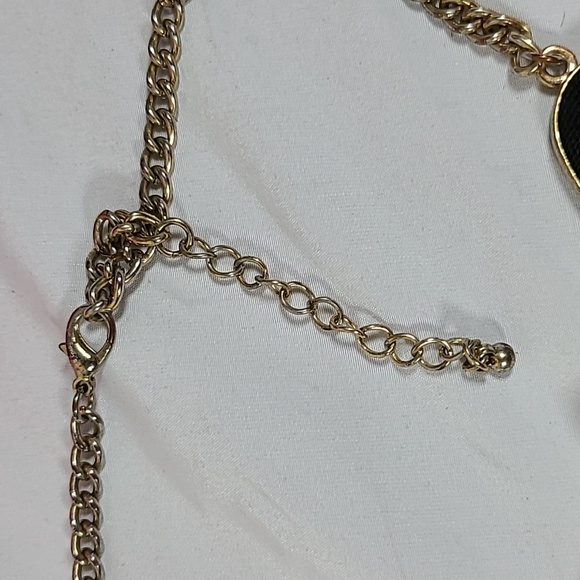 SALE!! Unique "Fishnet" Necklace - Picture 5 of 6